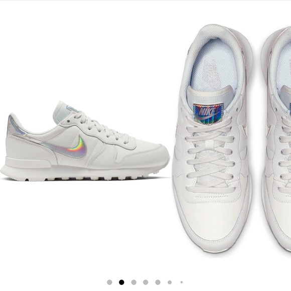 Nike Sneakers - Picture 7 of 11